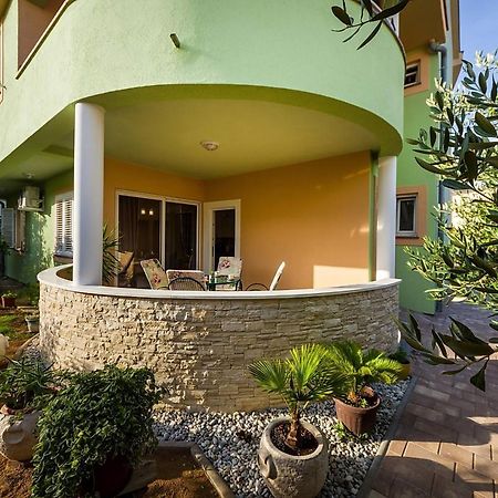 Apartmani Vanja Zara Esterno foto